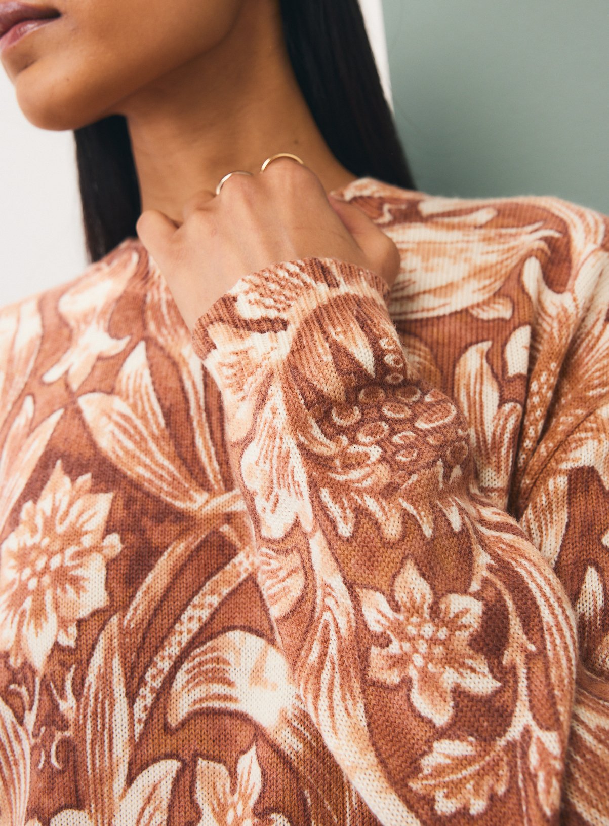 William Morris Floral Print Crewneck Jumper XL - Image 3 thumbnail